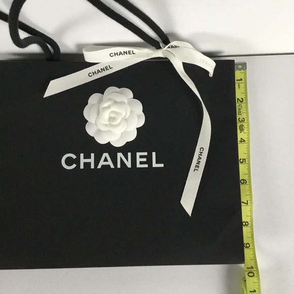 CHANEL - Picture 16 of 16